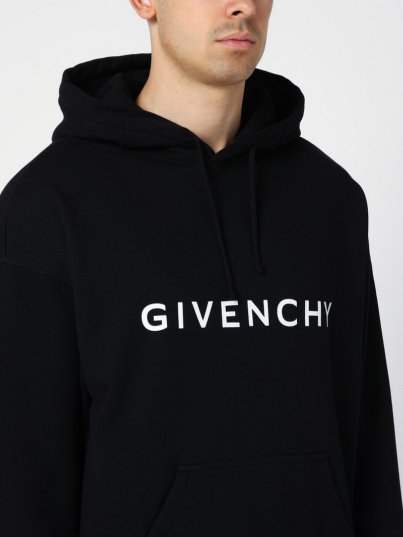 GIVENCHY CLASSIC LOGO SLIM FIT HOODIE BLACK