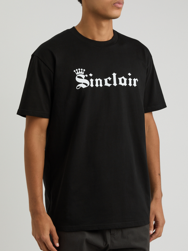 SINCLAIR OLD ENGLISH CROWN LOGO TEE BLACK