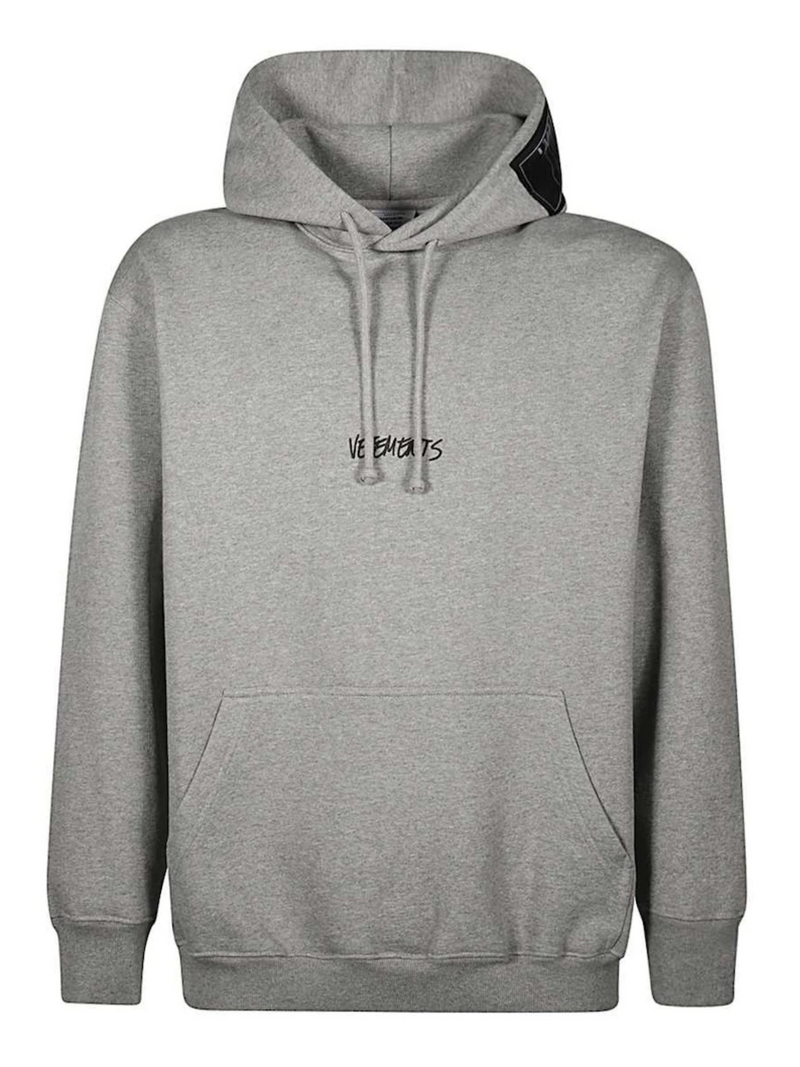 VETEMENTS WRITTEN LOGO HOODIE GREY – Notorious Plug