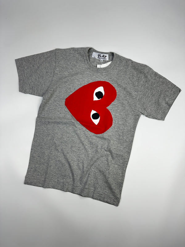 COMME DES GARCONS PLAY SIDE HEART TEE GREY