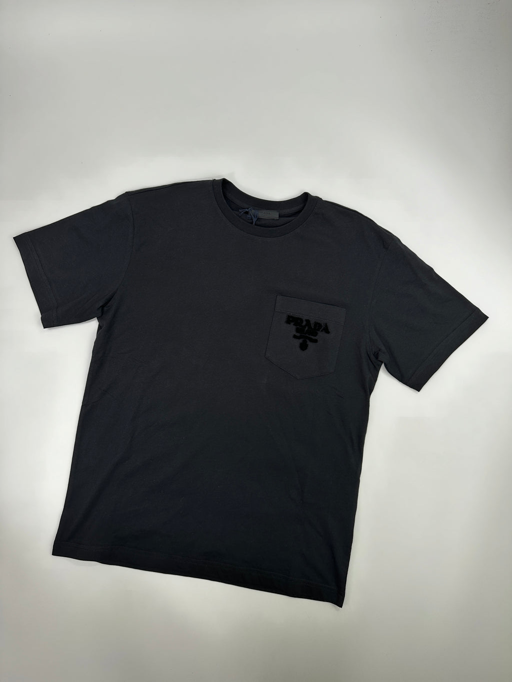 Prada Logo Pocket T-shirt - Kaialux