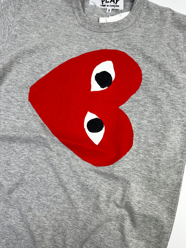 COMME DES GARCONS PLAY SIDE HEART TEE GREY